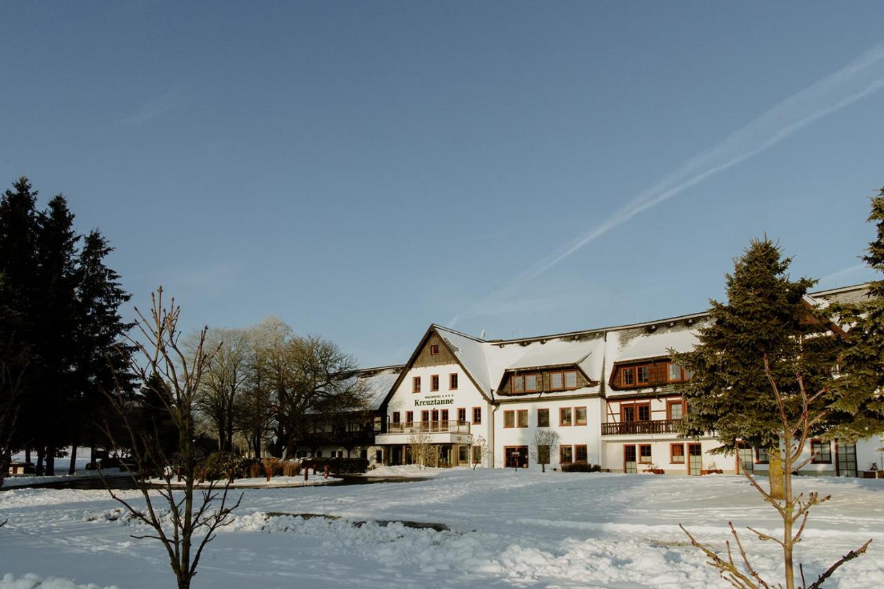 Waldhotel Kreuztanne Sayda Bagian luar foto